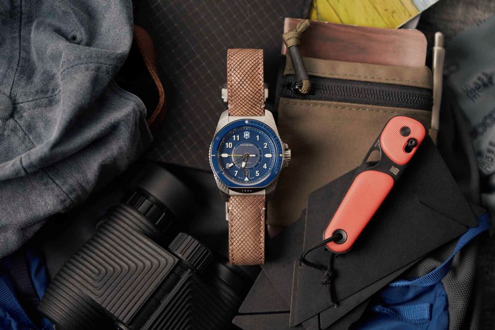 فيكتورينوكس Victorinox تطلق ساعة Journey 1884 Automatic 3233